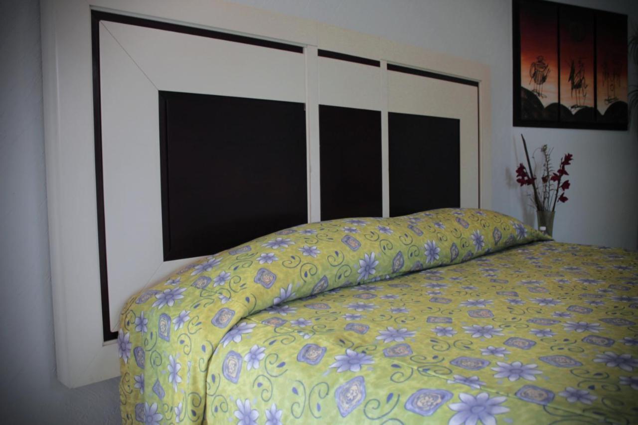 Hotel Hacienda Del Viejo Матаморос Екстериор снимка