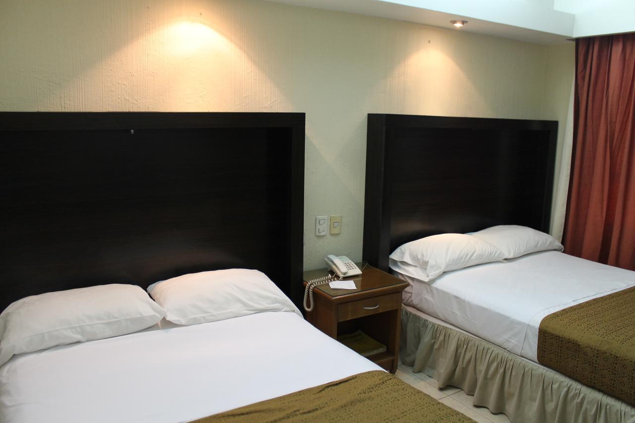 Hotel Hacienda Del Viejo Матаморос Екстериор снимка